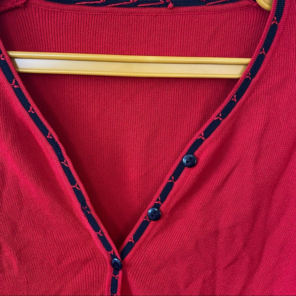 🦋3/$30 VTG Cropped Y2K Cardigan Top - Picture 2 of 5